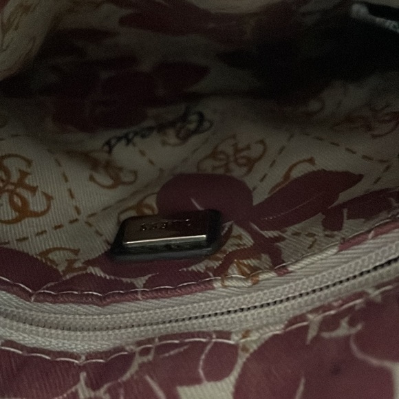 GUESS crossbody bag - Picture 8 of 9